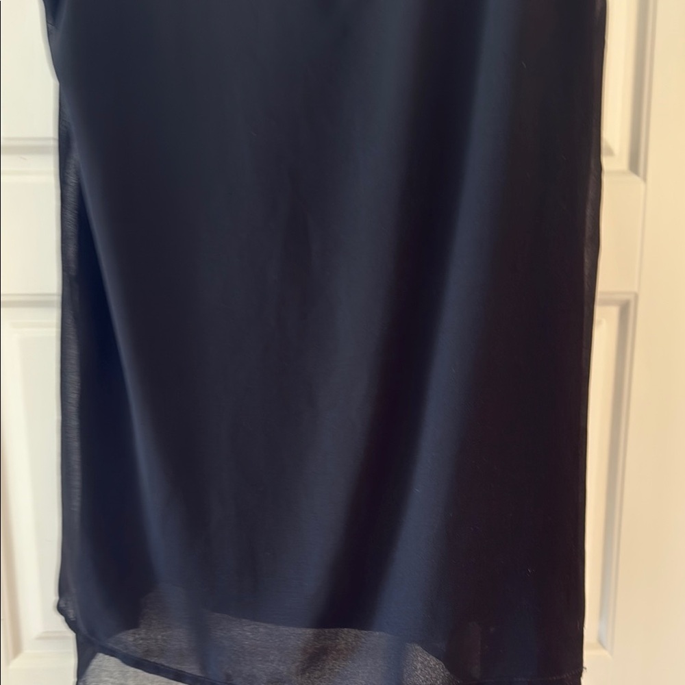 White House Black Market sleevless blouse tank top. Size XS - Picture 6 of 9